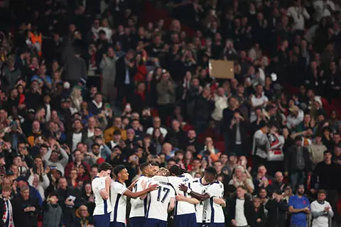 3 أهداف في 20 دقيقة.. منتخب إنجلترا يحقق رقمًا غائبًا منذ 38 عامًا (فيديو)